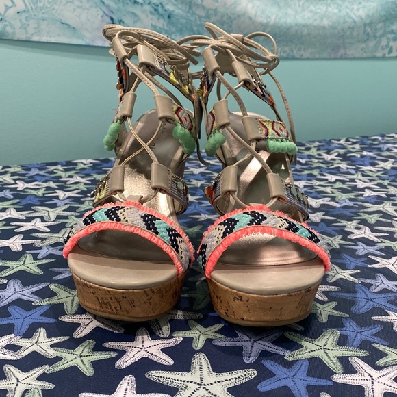 Madden girl size 10 wedge sandal - Picture 1 of 5